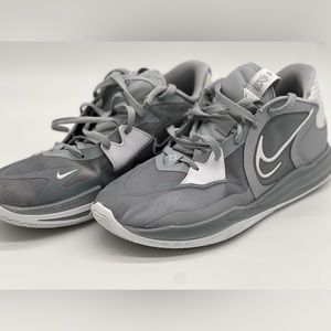 Nike Kyrie Low 5 size 11
